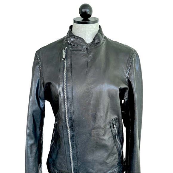 Banana Republic Women's Leather Jacket Asymmetrical Zipper Zip Cuffs Size Medium - Picture 3 of 15